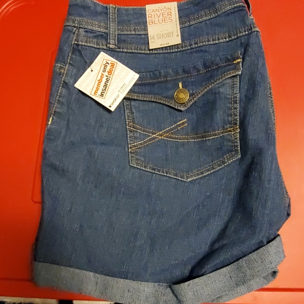 Canyon River Blues denim shorts